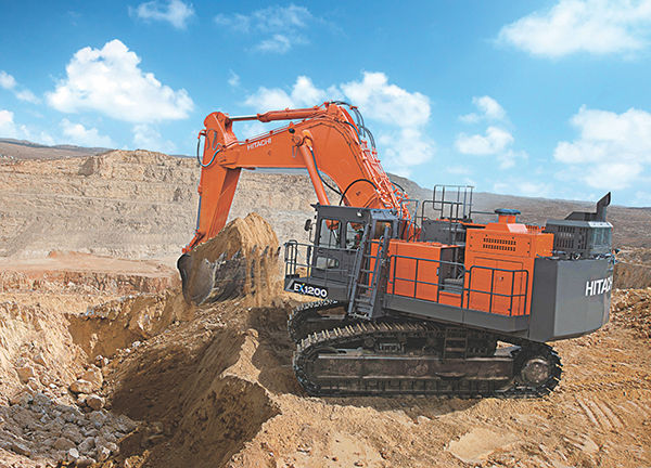 日立建机EX1200-7超大型液压挖掘机
