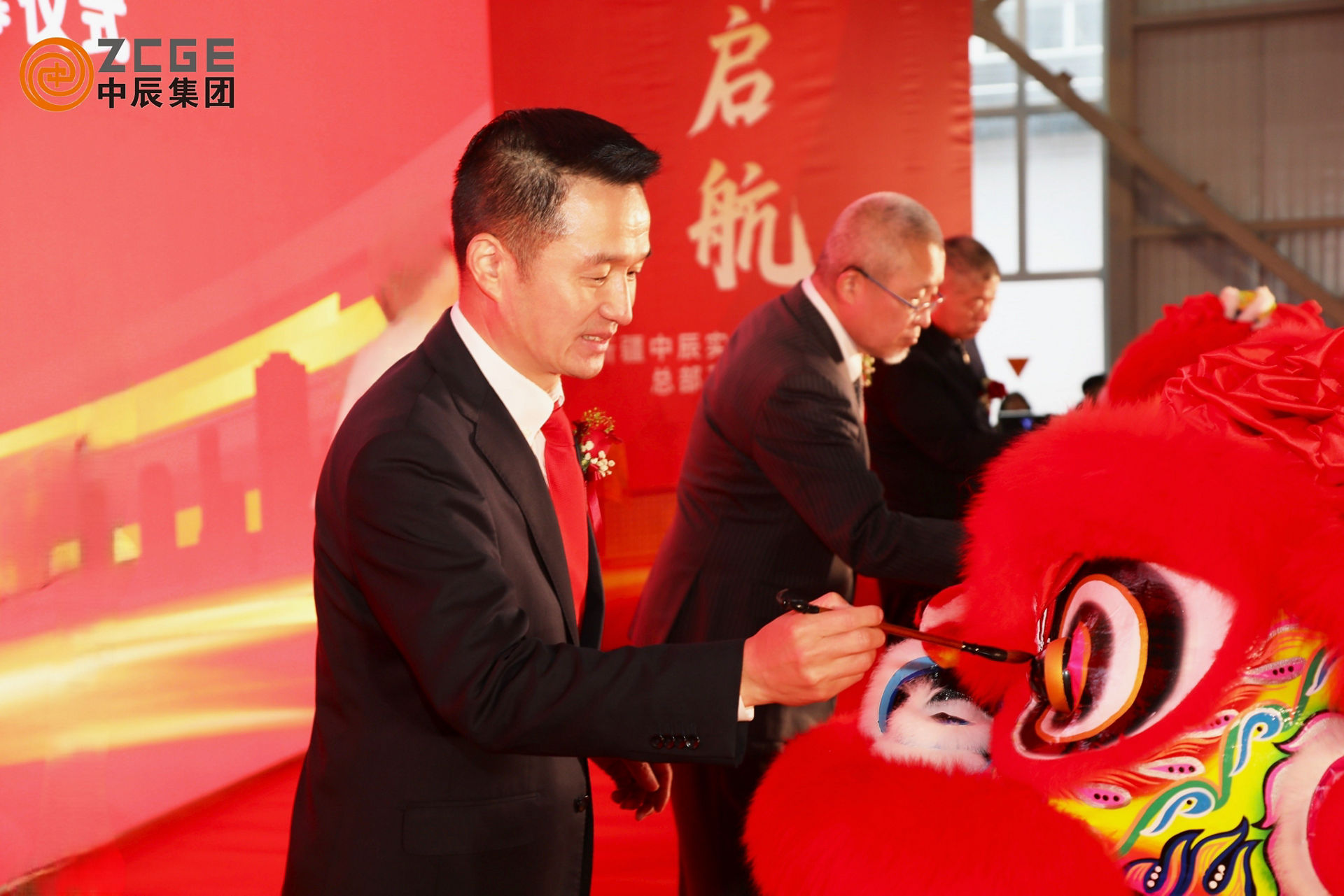 乌鲁木齐中辰伟业工程机械有限责任公司 董事长 缪云飞