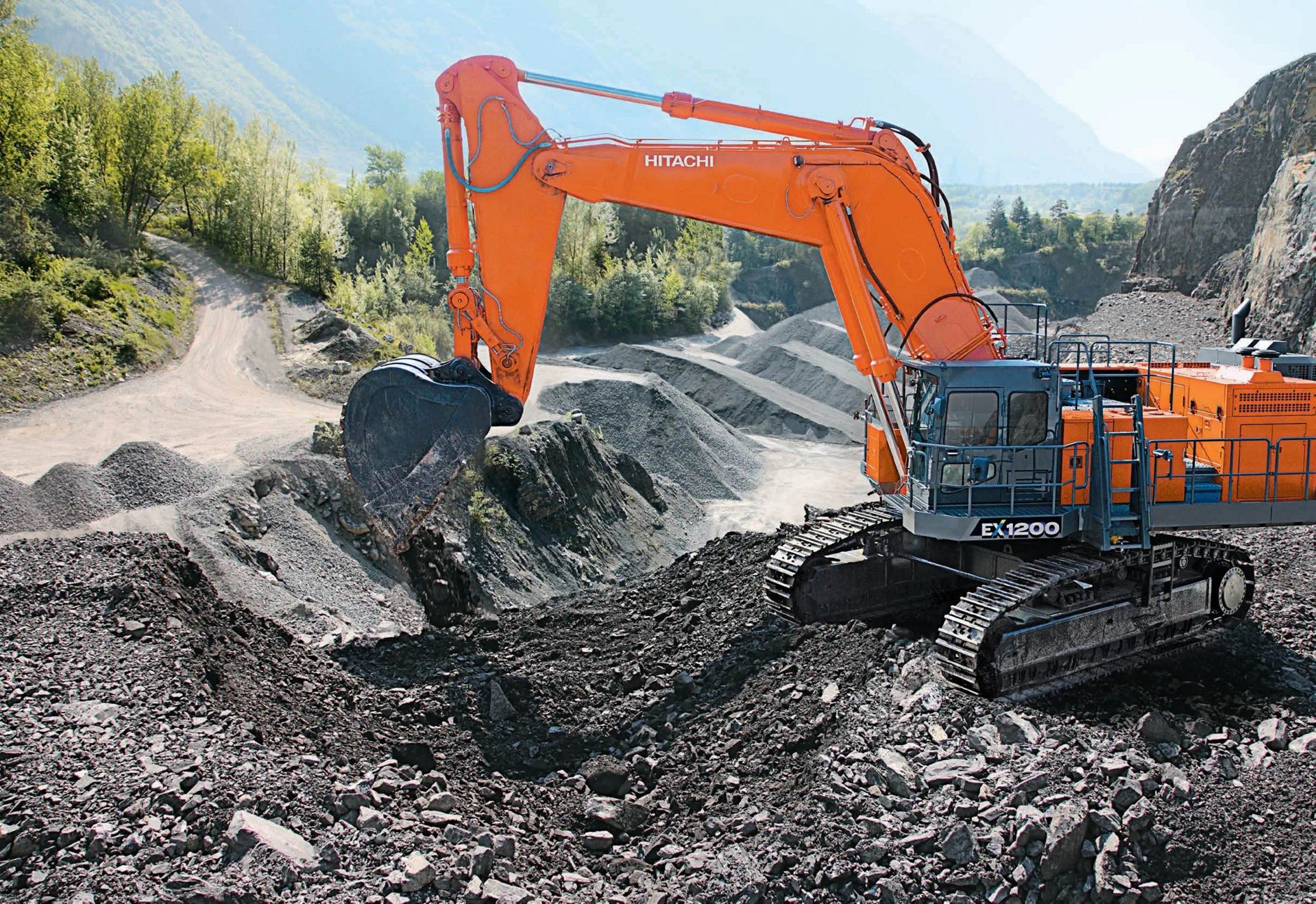 日立建机EX1200-7超大型液压挖掘机